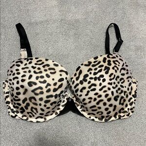 Victoria's Secret Black and Cream Leopard Print Bra